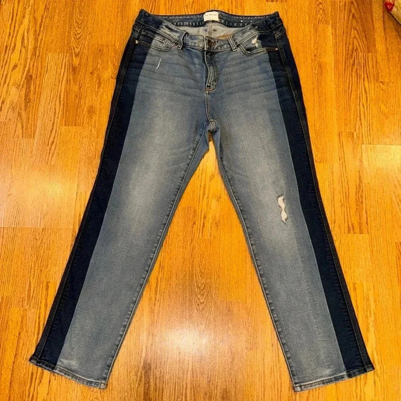 Lane Bryant Wmn’s 2 Tone Denim Jeans Pants Plus Size 18 Like New - Picture 2 of 16
